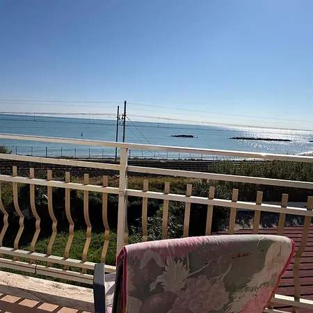 Vento Di Mare- Parcheggio Privato E Vista Mare アパート